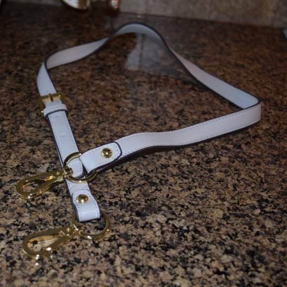 G.I.L.I Leather Stirrup Satchel W/ Shoulder Strap - Picture 12 of 16